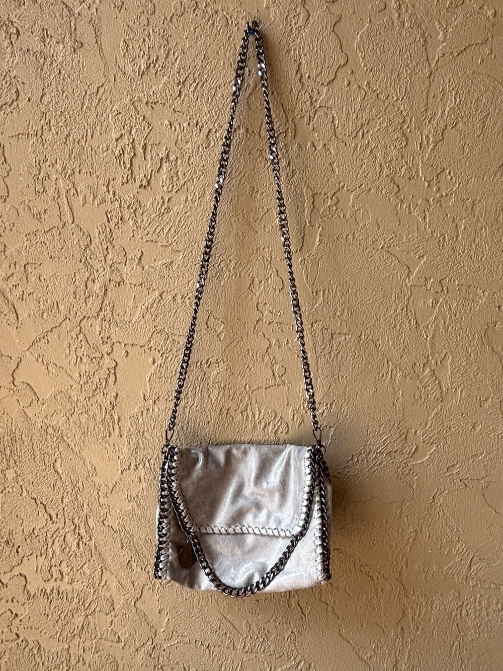 Metallic MERCI Silver Chain Shoulder Bag